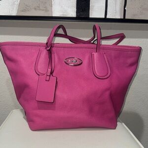 Coach Fuchsia Women's Tote Bag